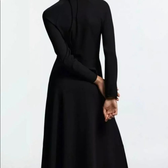 ZARA Midi Dress With Slit Strappy Cutout Top Long
Sleeve Black Dress - Picture 5 of 10